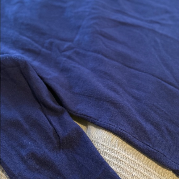 Women’s V Neck Pullover Sweater - Picture 7 of 8